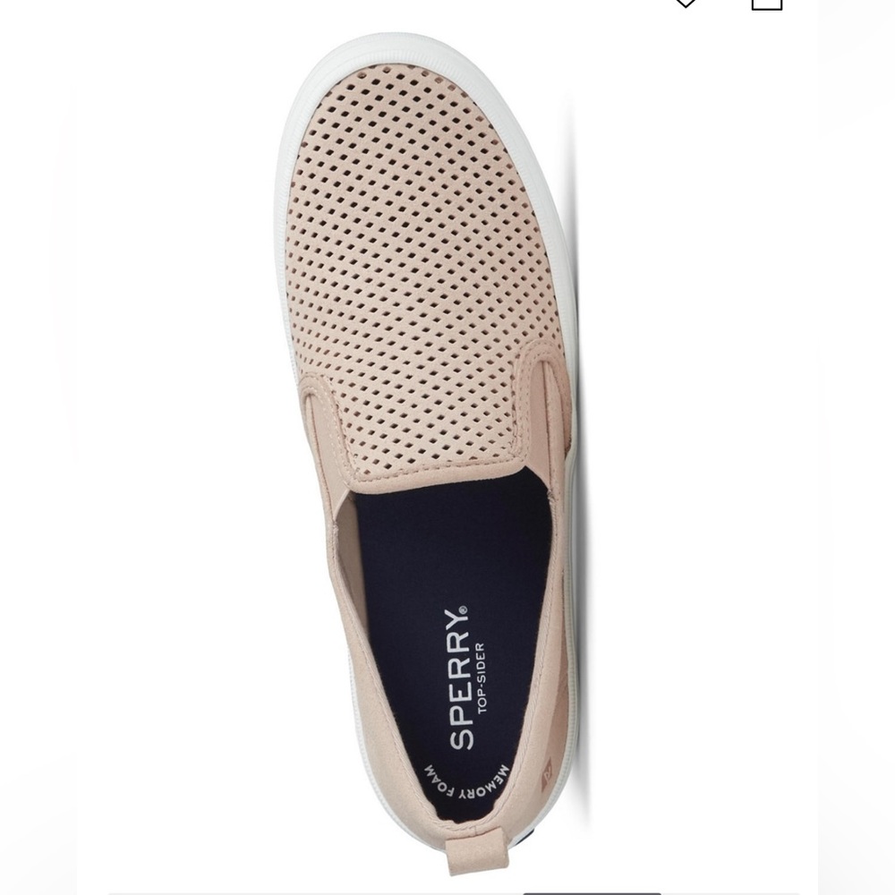 NWOT Women’s Crest Twin Gore Perforated Slip On Sneakers